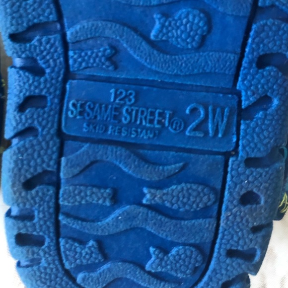 Sesame Street Toddler Sandals 2W - Picture 5 of 8